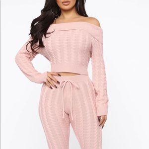FASHIONNOVA pink sweater material set